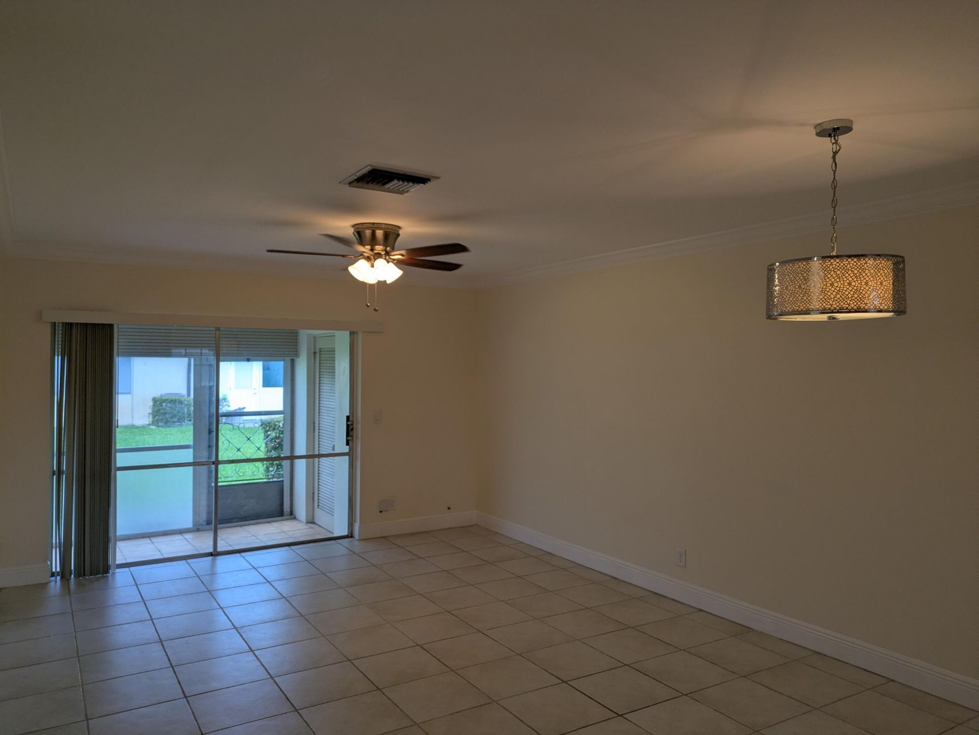 2771 Ashley Drive E, Unit J, West Palm Beach, FL 33415 Photo