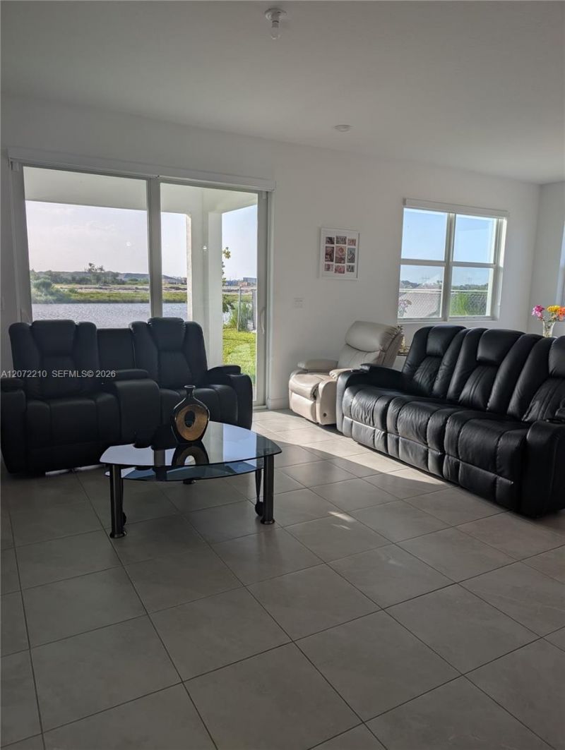 10607 SW Orana Dr , Port Saint Lucie, FL 34987 Photo