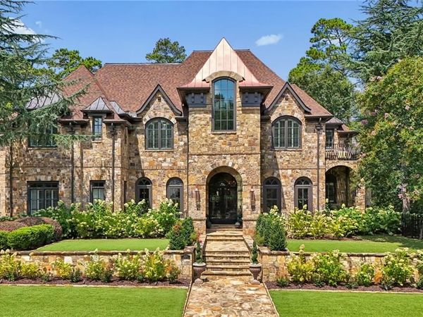 4320 Lakehaven Drive NE, Atlanta, GA 30319