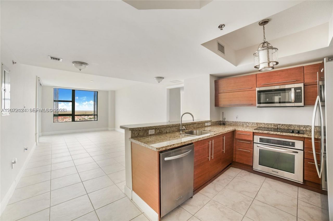 2681 N Flamingo Rd, Unit 1906S, Sunrise, FL 33323 Photo