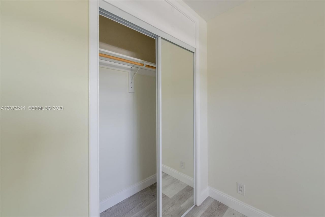 5420 NE 22nd Ter, Unit 16, Fort Lauderdale, FL 33308 Photo