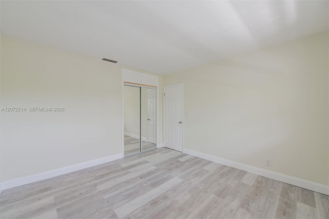 5420 NE 22nd Ter, Unit 16, Fort Lauderdale, FL 33308 Photo