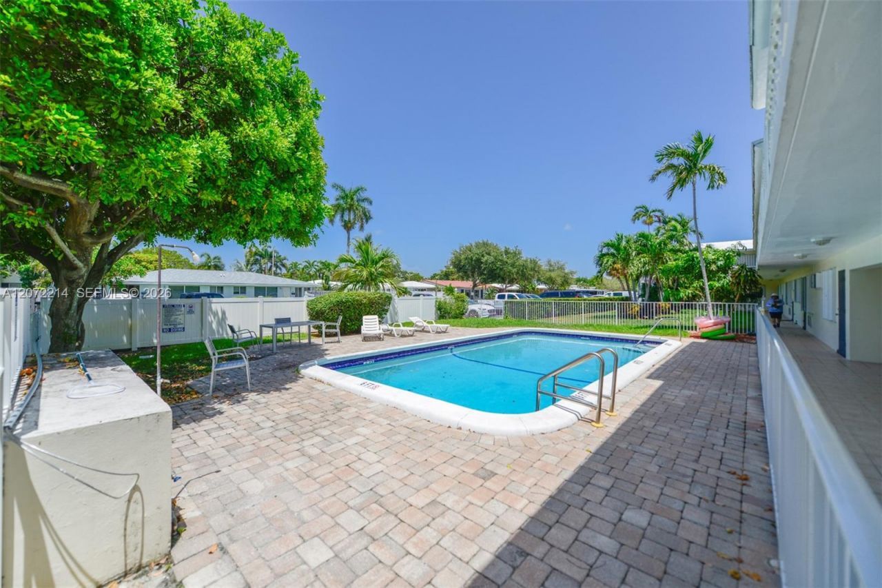 5420 NE 22nd Ter, Unit 16, Fort Lauderdale, FL 33308 Photo