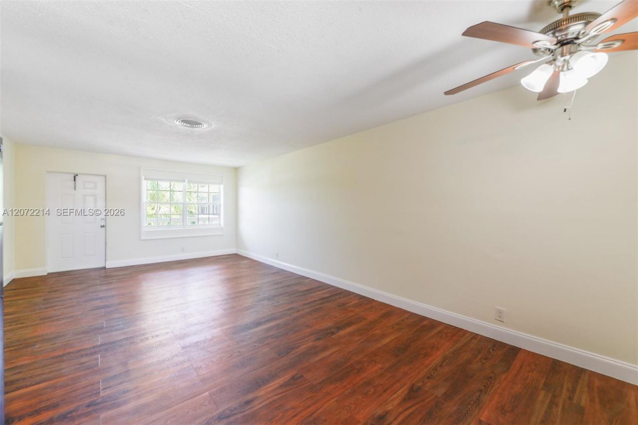 5420 NE 22nd Ter, Unit 16, Fort Lauderdale, FL 33308 Photo