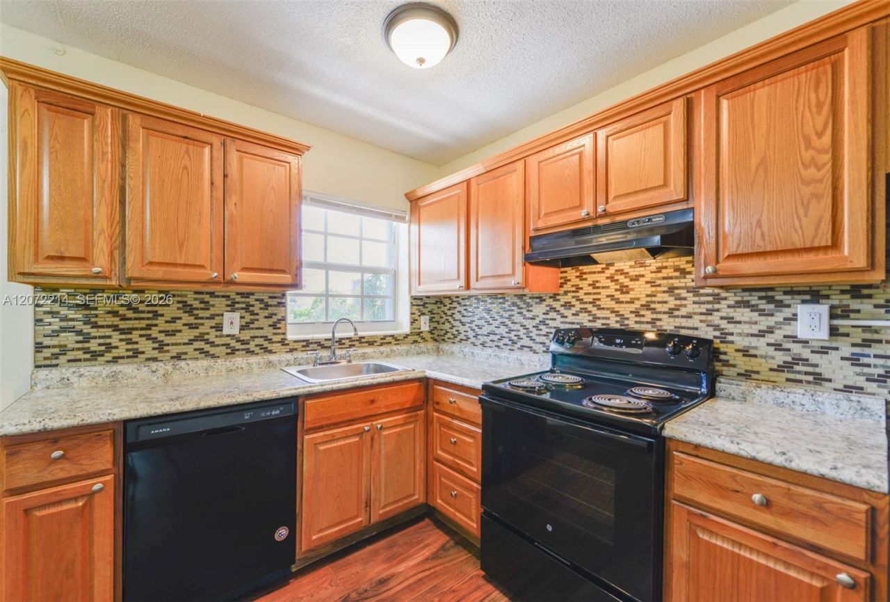 5420 NE 22nd Ter, Unit 16, Fort Lauderdale, FL 33308 Photo