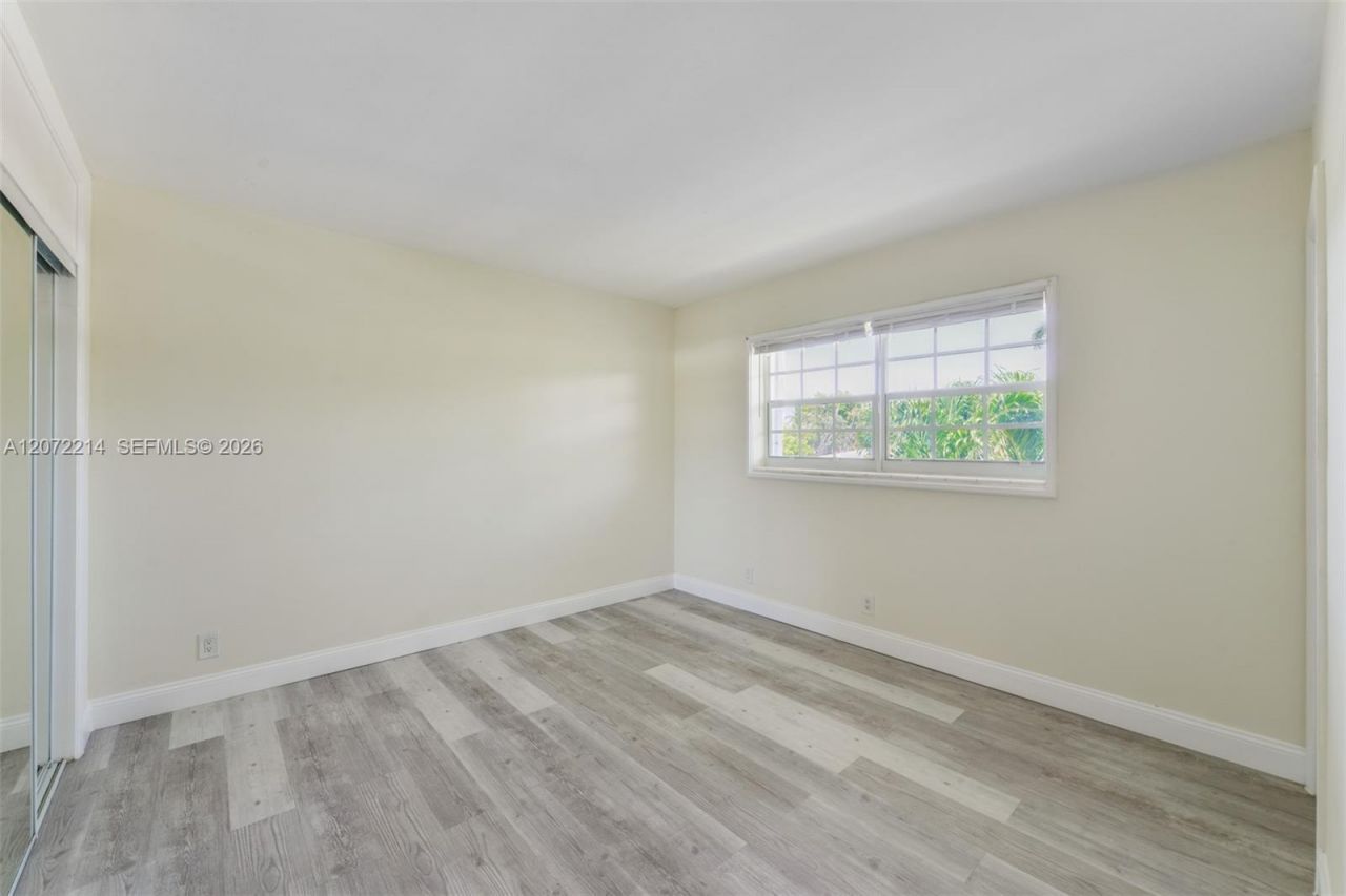 5420 NE 22nd Ter, Unit 16, Fort Lauderdale, FL 33308 Photo