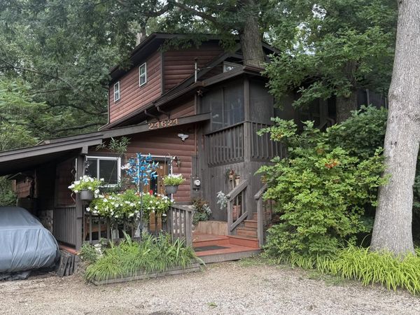 24624 81st Pl, Salem, WI 53168