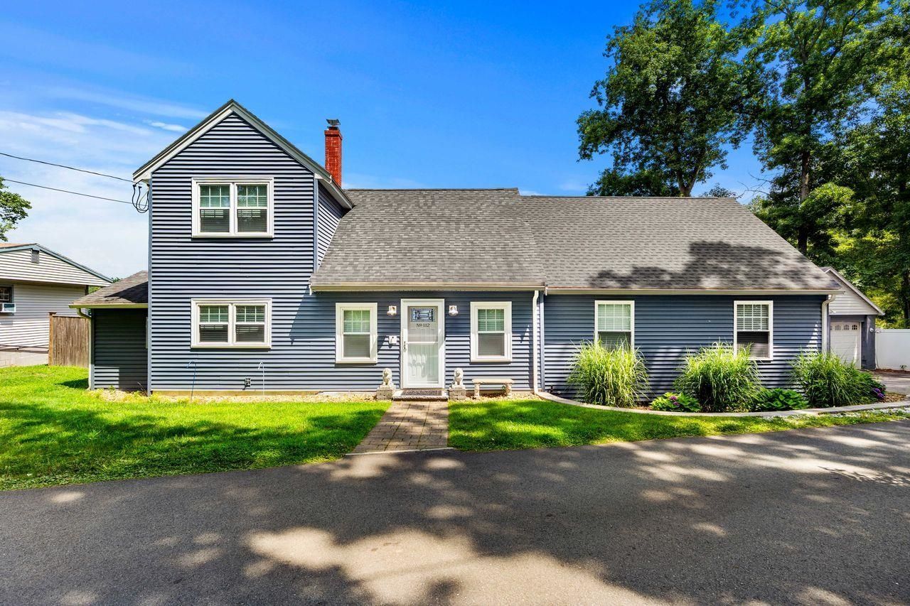 112 S Shore Road, Salem, NH 03079 Main Photo