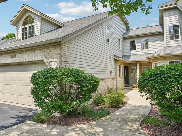 17725 W Wisconsin AVENUE, Unit B, Brookfield, WI 53045