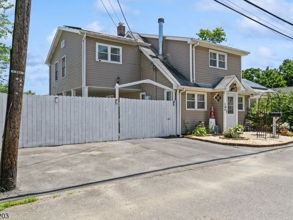 148 Mckinley Ave, Old Bridge, NJ 08879