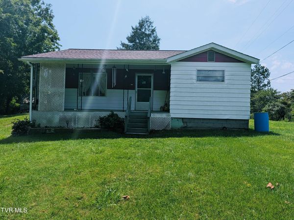 5772 The Lake Road, Clintwood, VA 24228