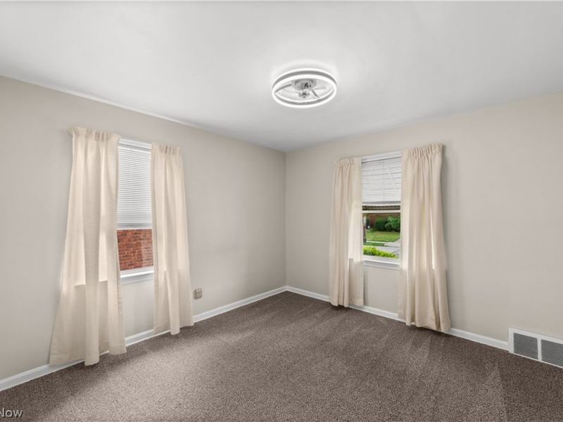 11117 Vernon Avenue, Garfield Heights, OH 44125 Photo 16