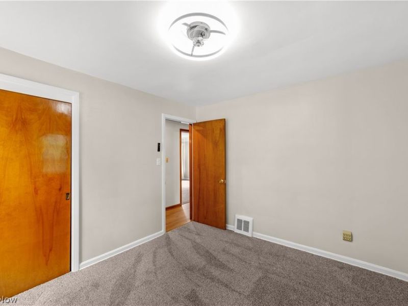 11117 Vernon Avenue, Garfield Heights, OH 44125 Photo 17