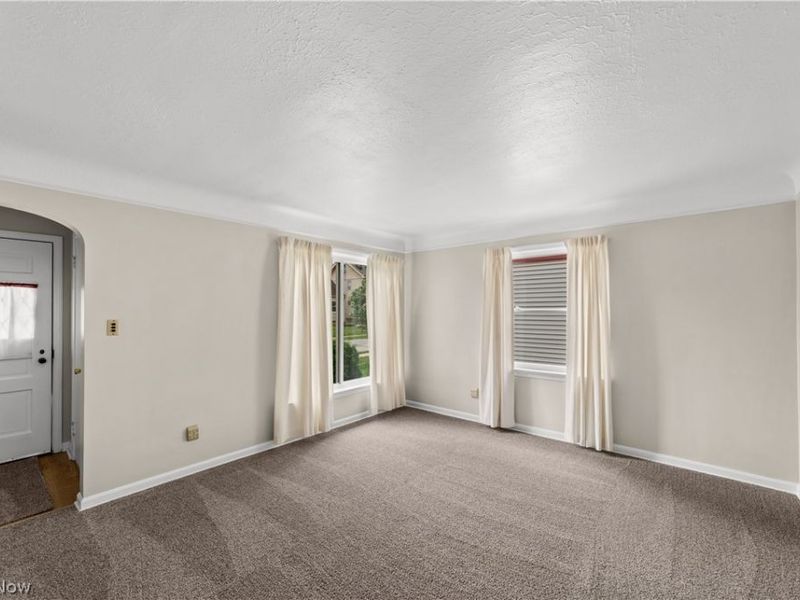 11117 Vernon Avenue, Garfield Heights, OH 44125 Photo 3