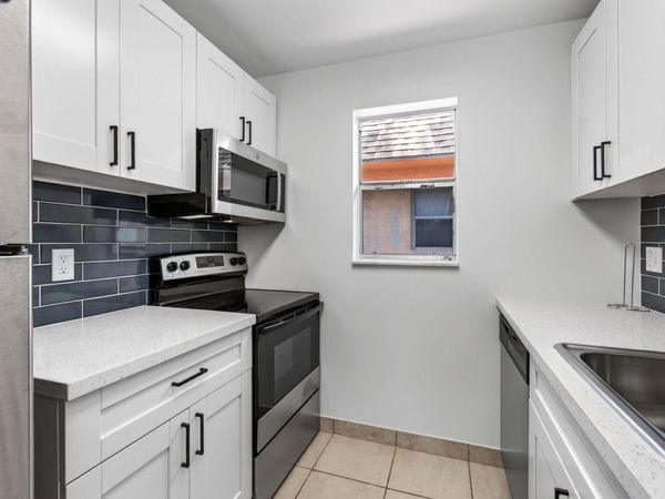 450 SW 2ND Avenue, Unit 205, Boca Raton, FL 33432