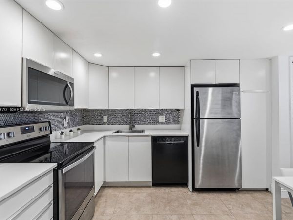 3970 Oaks Clubhouse Dr , Unit 306, Pompano Beach, FL 33069