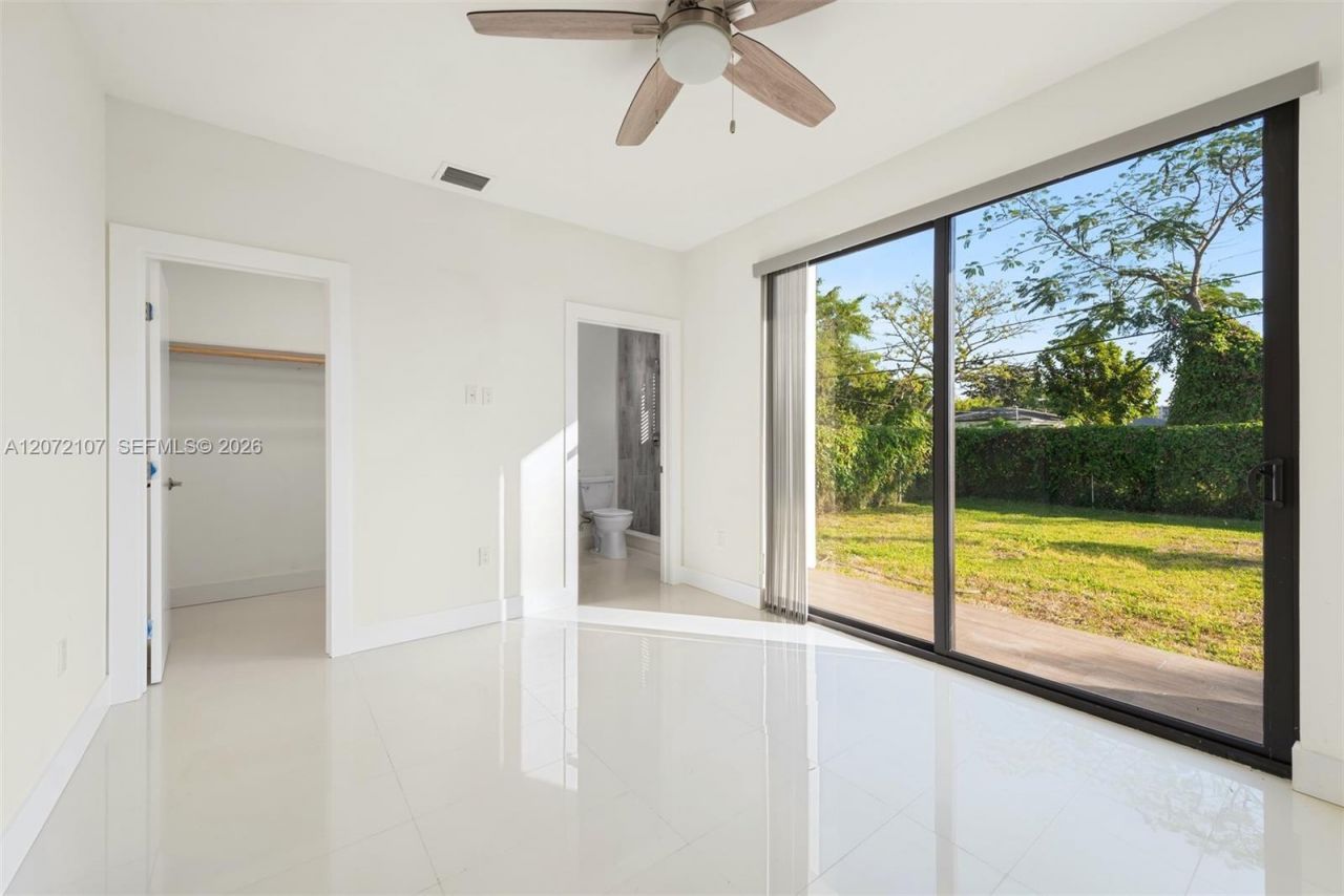 1216-1218 NE 112th St , Miami, FL 33161 Photo
