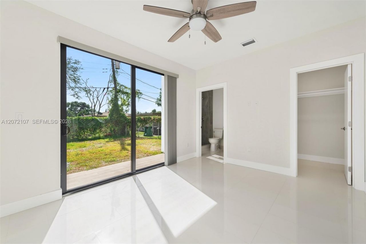 1216-1218 NE 112th St , Miami, FL 33161 Photo