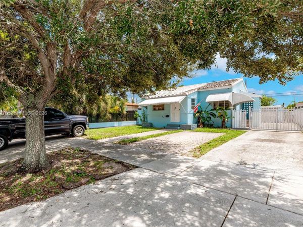 334 E 11th St , Hialeah, FL 33010