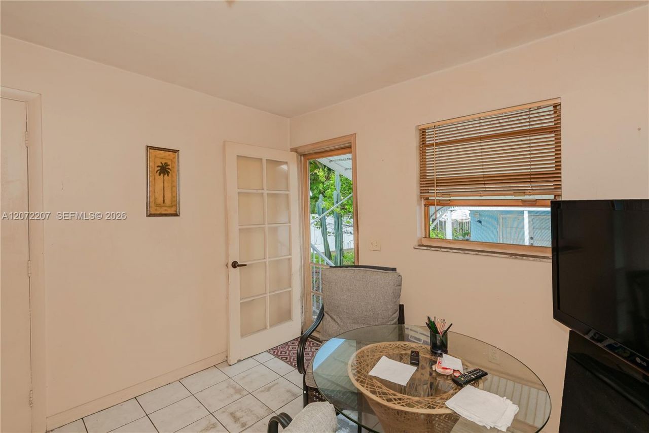 334 E 11th St , Hialeah, FL 33010 Photo