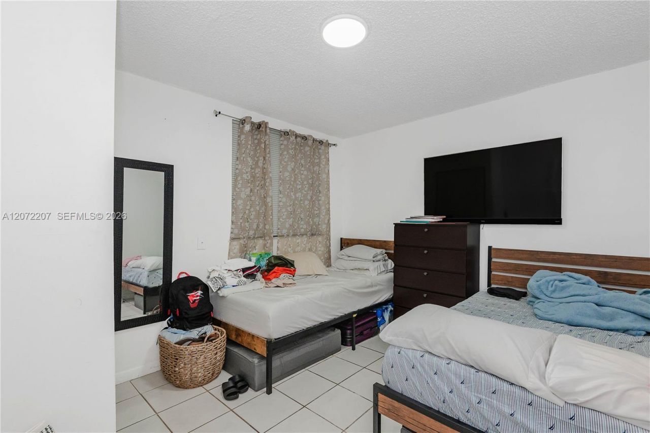 334 E 11th St , Hialeah, FL 33010 Photo