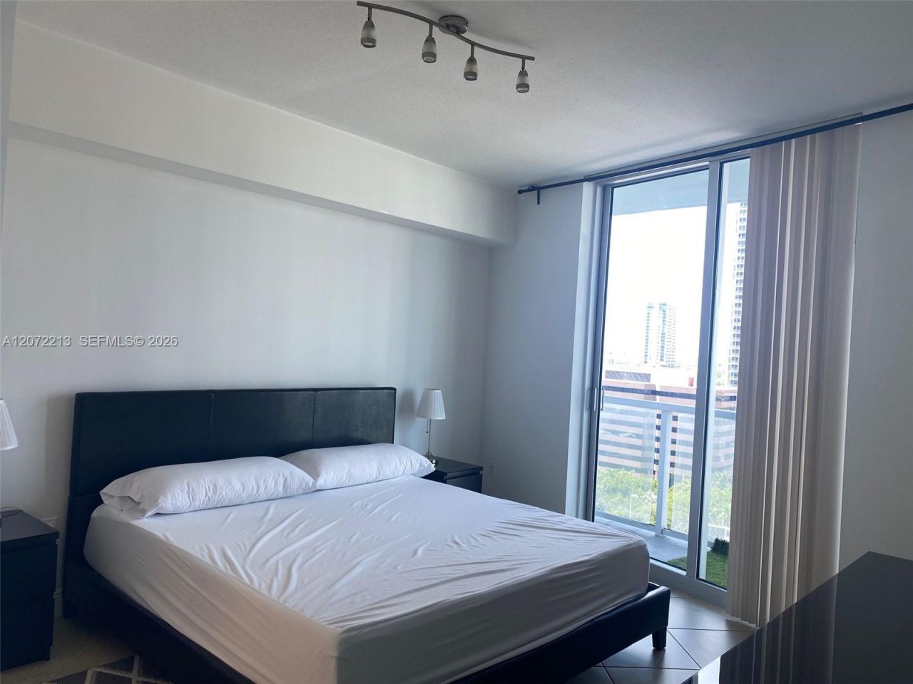 185 SW 7th St , Unit 1607, Miami, FL 33130 Photo