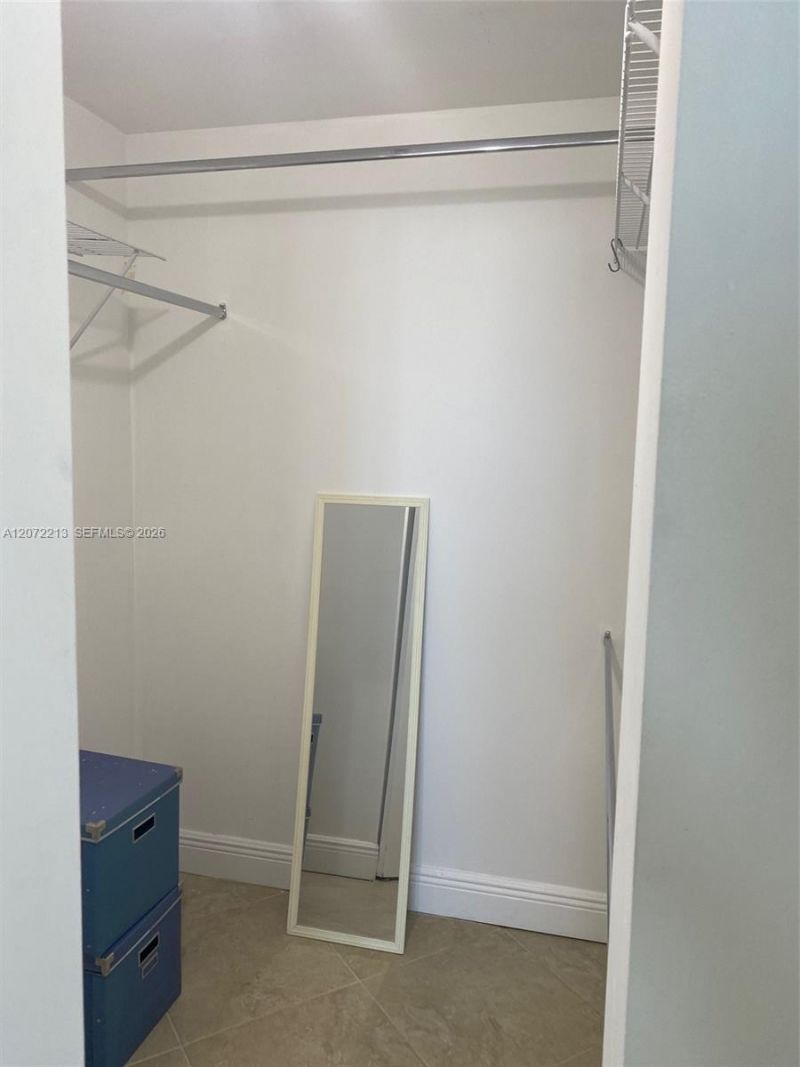 185 SW 7th St , Unit 1607, Miami, FL 33130 Photo