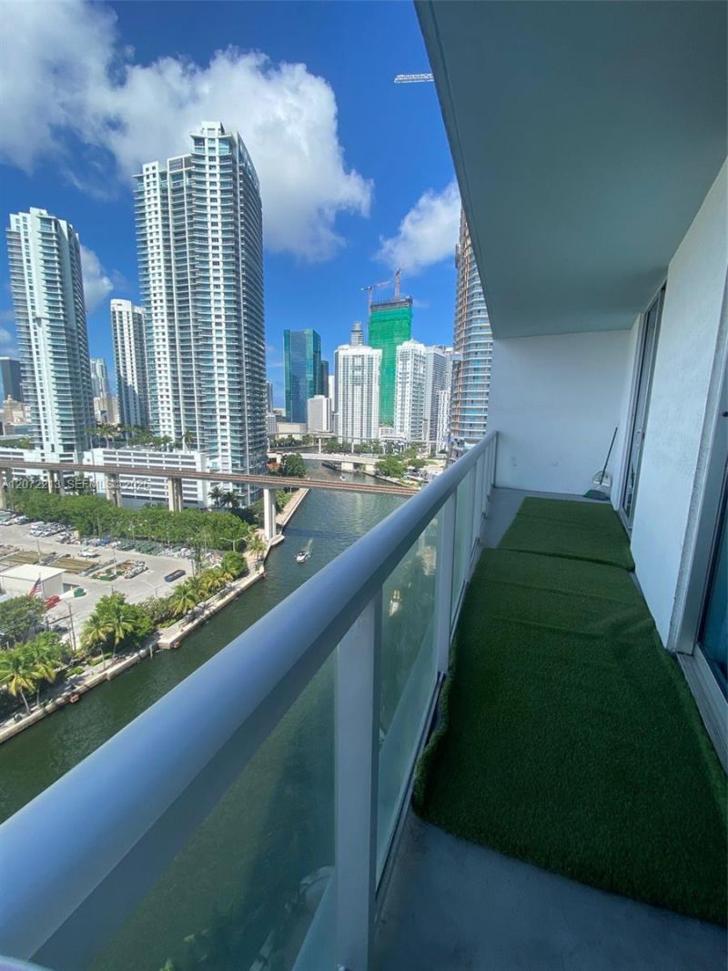 185 SW 7th St , Unit 1607, Miami, FL 33130 Photo