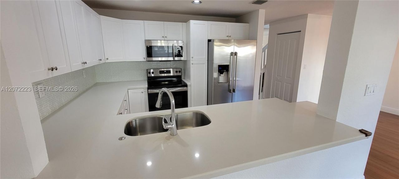 5173 NW 114th Pl , Doral, FL 33178 Photo