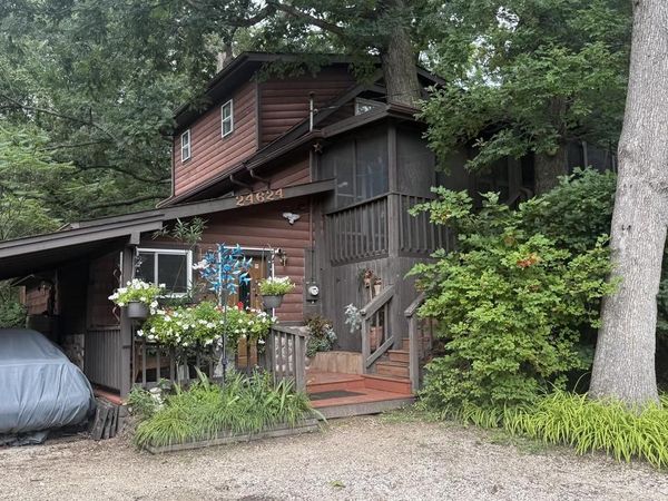 24624 81st PLACE, Salem, WI 53168