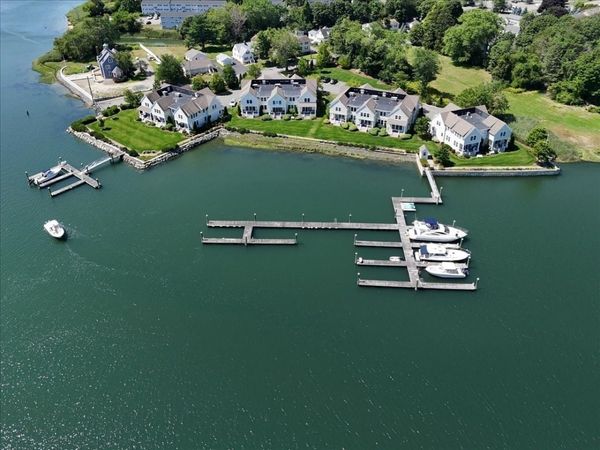 58 River St, Unit 1, Danvers, MA 01923