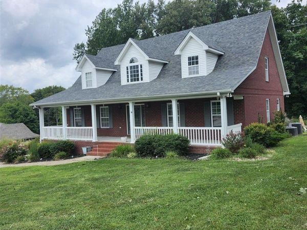 596 Megan Lane , Glasgow, KY 42141
