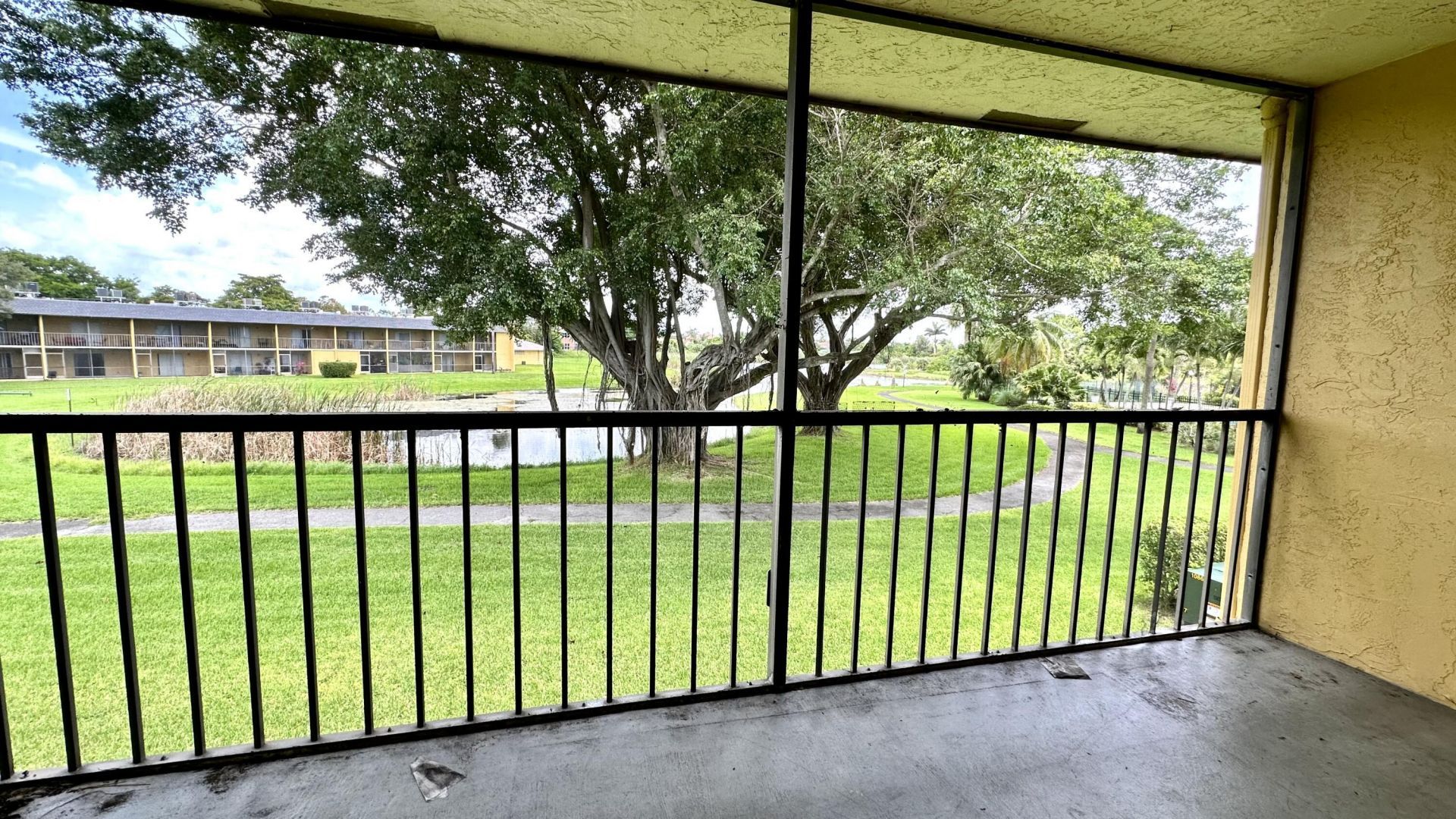 1632 Meadows Circle W, Boynton Beach, FL 33436 Photo