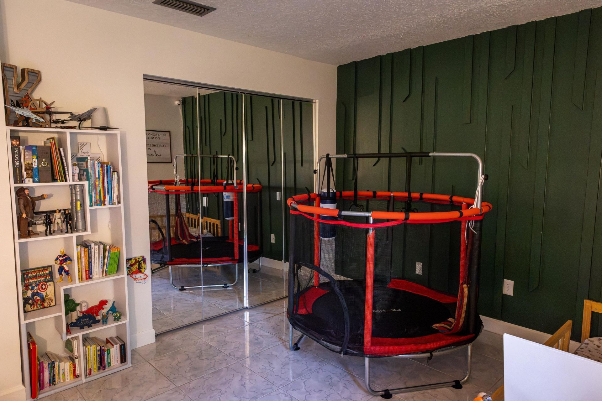 803 Lakeview Circle, Royal Palm Beach, FL 33411 Photo