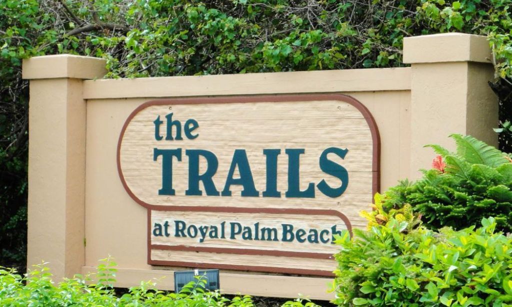 803 Lakeview Circle, Royal Palm Beach, FL 33411 Photo