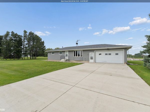3310 Delaware Avenue, Mason City, IA 50401