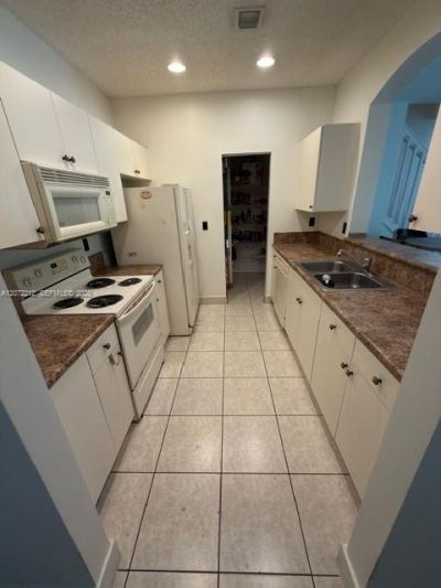 2245 NE 42nd Ave, Homestead, FL 33033 Photo