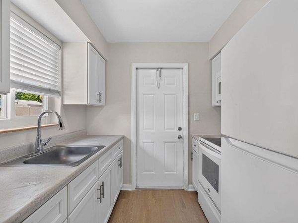 2961 NE 7th Avenue, Unit B, Pompano Beach, FL 33064