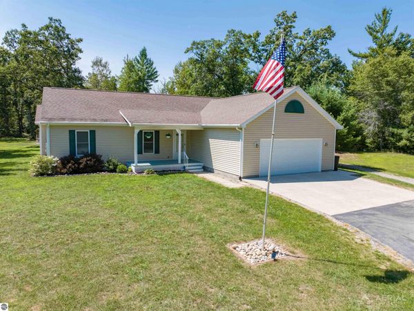 4809 County Line Road E, South Branch, MI 48761