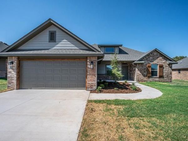 2009 W Flintlock Way, Mustang, OK 73064