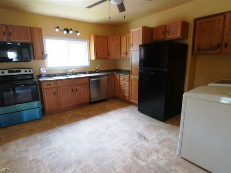 415 N 8th Street, Cambridge, OH 43725 Photo 11