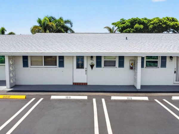 701 SW LAKE Court, Unit 109, Boynton Beach, FL 33426