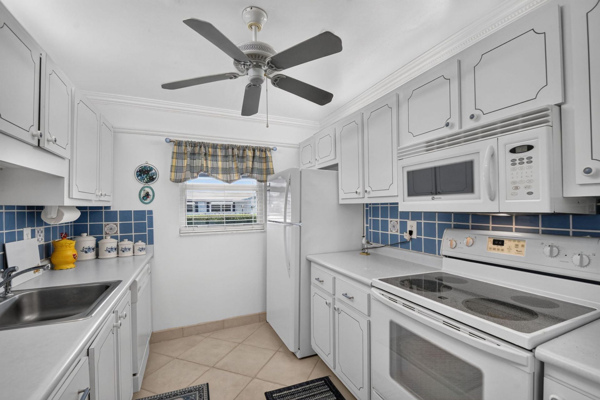 701 SW Lake Court, Unit 109, Boynton Beach, FL 33426 Photo