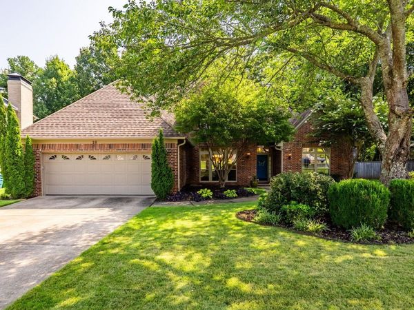 20 Chatel Drive , Little Rock, AR 72223
