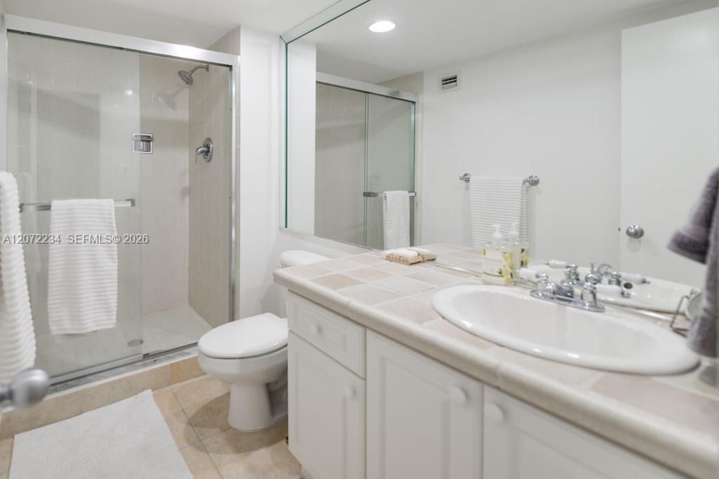 1121 Crandon Blvd , Unit D206, Key Biscayne, FL 33149 Photo