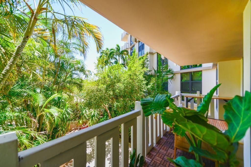 1121 Crandon Blvd , Unit D206, Key Biscayne, FL 33149 Photo