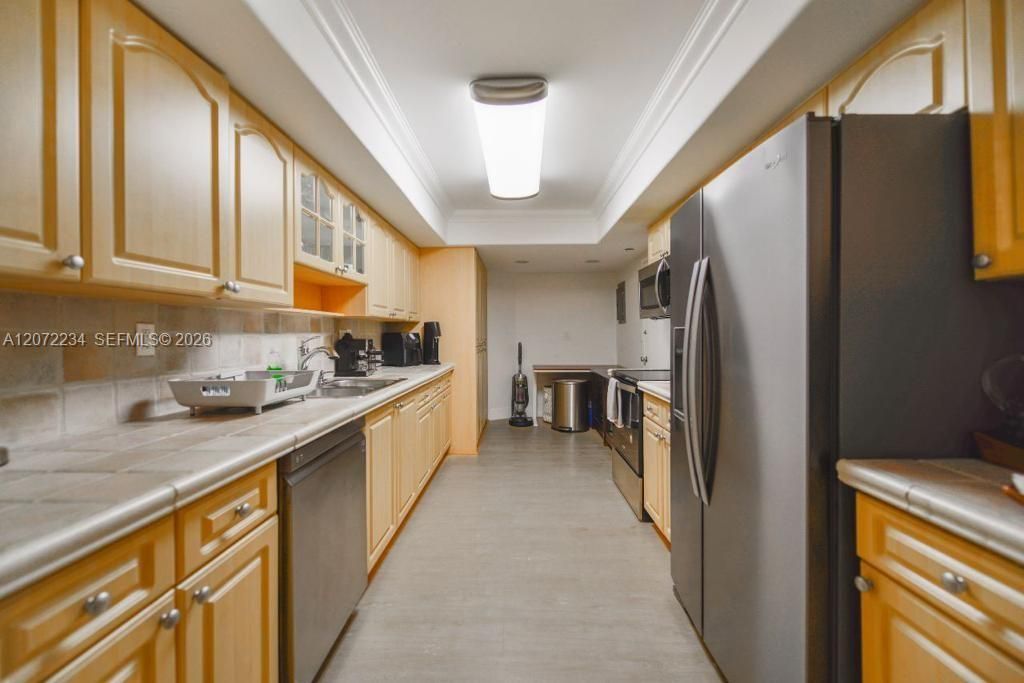 1121 Crandon Blvd , Unit D206, Key Biscayne, FL 33149 Photo