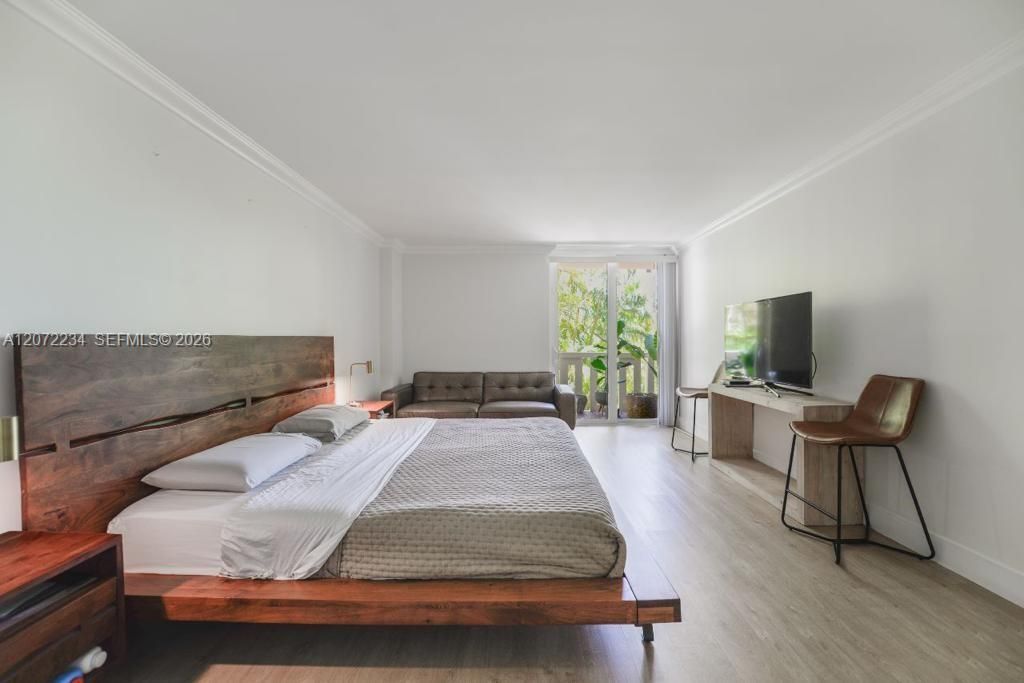 1121 Crandon Blvd , Unit D206, Key Biscayne, FL 33149 Photo