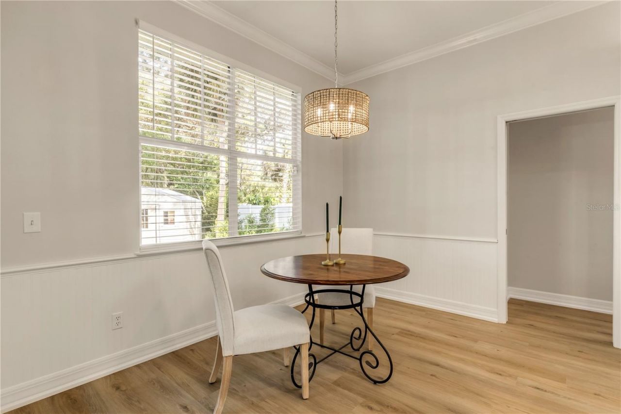 410 S Peninsula Avenue, New Smyrna Beach, FL 32169 Photo