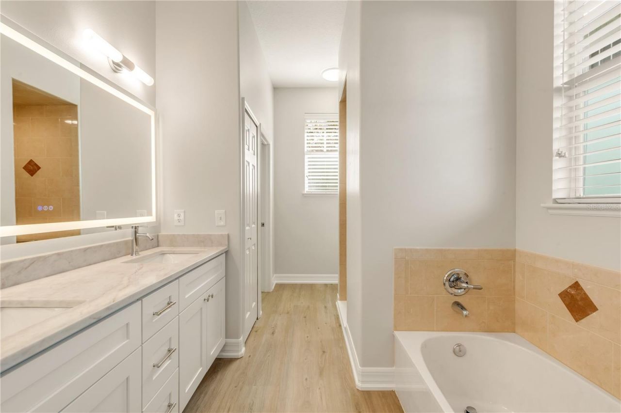 410 S Peninsula Avenue, New Smyrna Beach, FL 32169 Photo